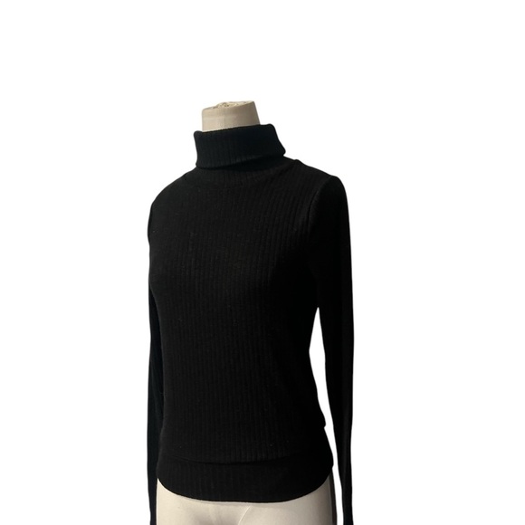 NWT Black Turtleneck Open Back Sweater in XS - Picture 4 of 9